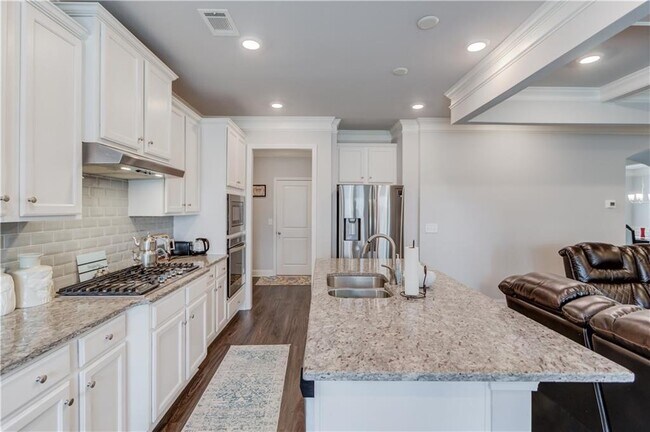 Photo - 404 Henson Farm Dr
