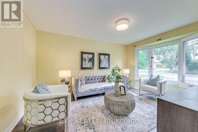 Photo - 1060 Glendor Ave