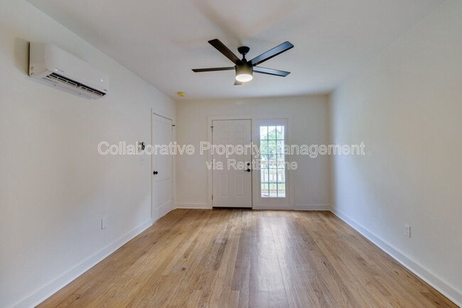 Photo - 127 Hibiscus Ave