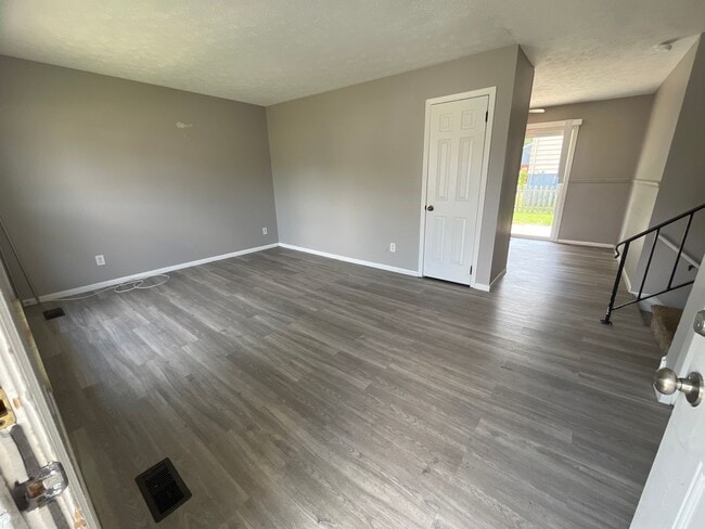 Photo - 3 Bedroom 1.5 Bathroom Single Family Home Gahanna
