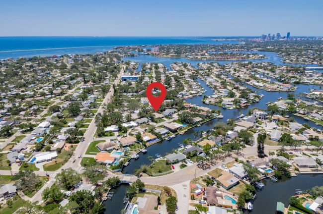 Photo - 1442 45th Ave NE