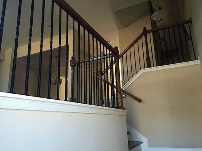 Photo - 921 Fawn Way