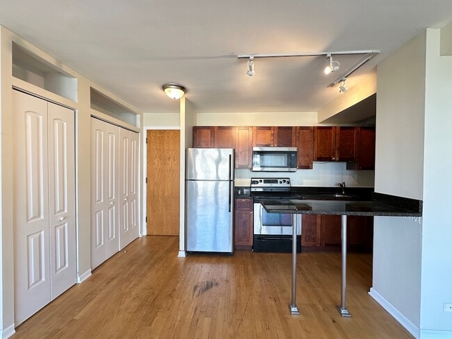 Photo - 4180 N Marine Dr Unit 0101