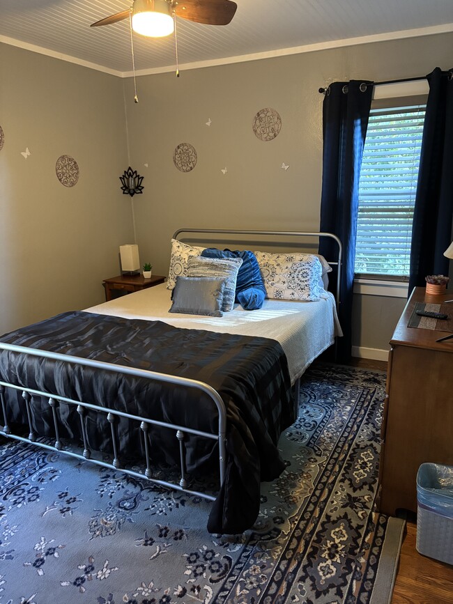 Photo - 411 Adams Ave Unidad Fully furnished