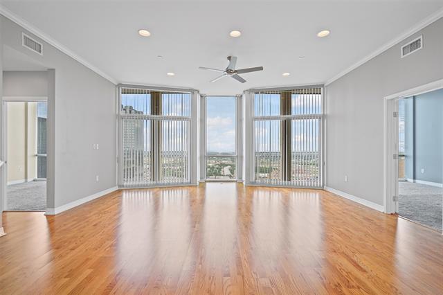 Photo - 500 Throckmorton St Unidad 2701 Rental