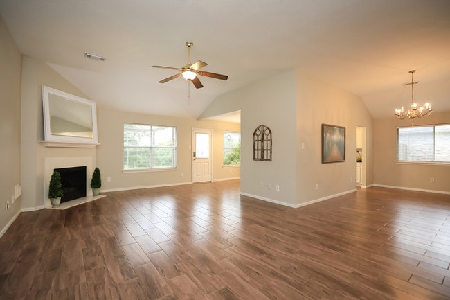 Photo - 208 Armand Bay Dr