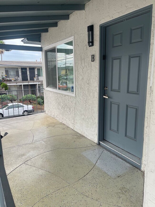 Photo - Updated 1 Bedroom 1 Bathroom apartment in ... Unit 3804 #2