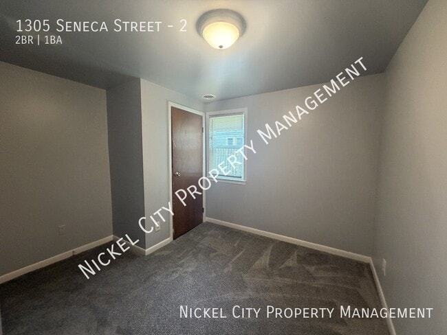 Photo - 1305 Seneca St Unit 2
