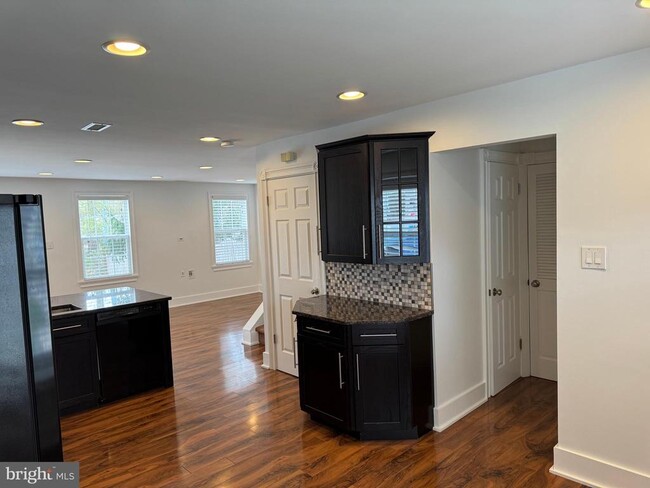 Photo - 1070 Baywood Dr Townhome