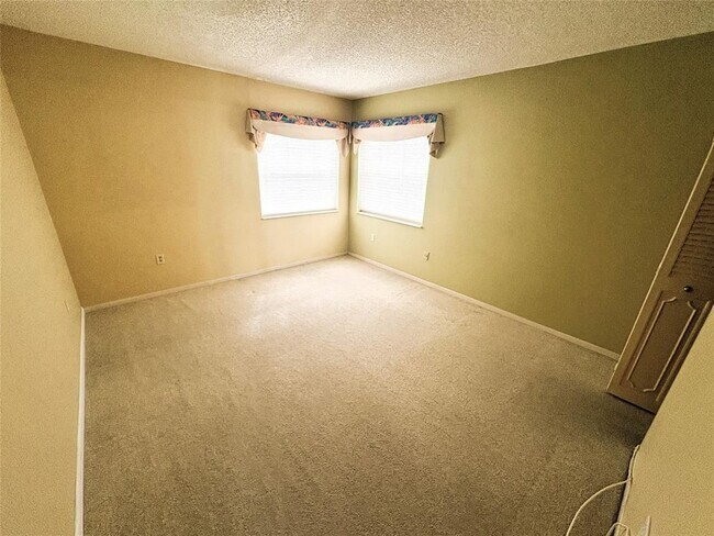 Photo - 3940 Inverrary Blvd