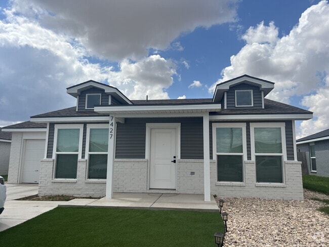Building Photo - 7427 35th St Rental