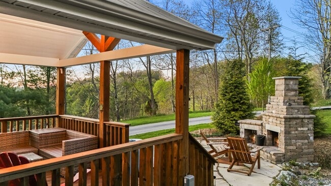 Photo - 153 Cool Springs Dr