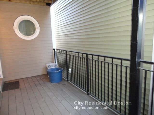 Photo - 144 D St Unit 2