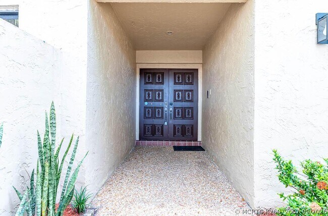 Photo - 6876 Palmar Ct