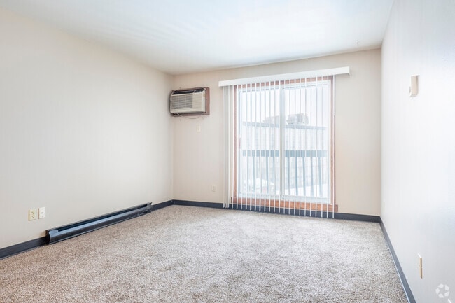 1BA, 1BA - 570SF - Living Room