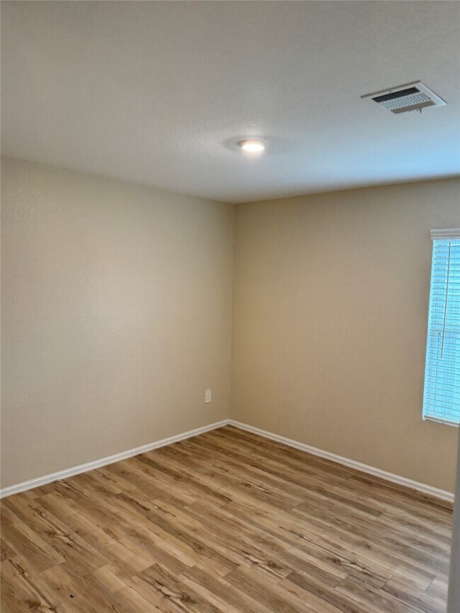 Photo - 17591 Longwood Trce Ln