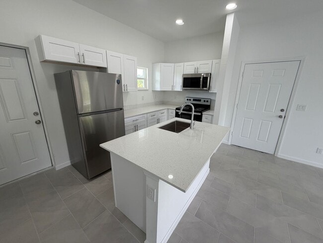 Photo - BRAND NEW 2Bd/2Ba/1Cg