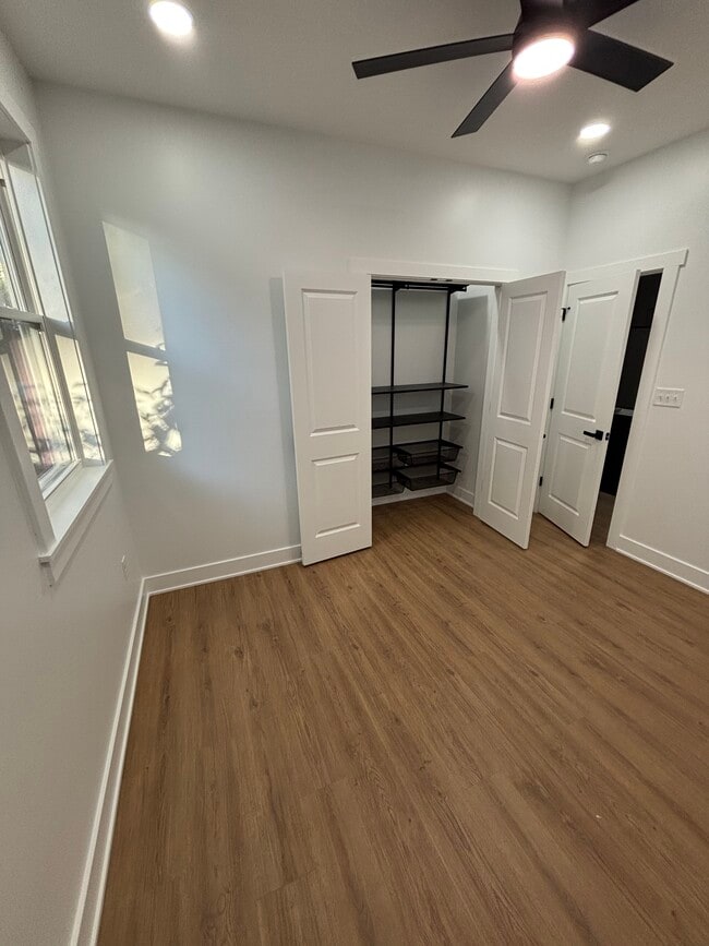 Photo - 2821 S Delaware St