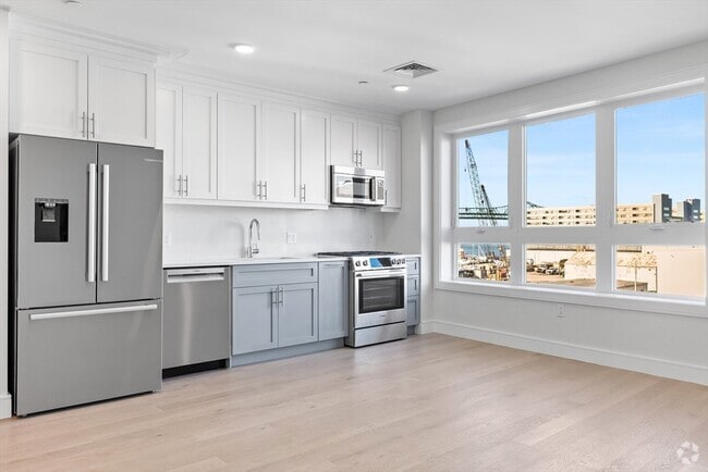 Building Photo - 301 Border St Unit 301 Rental