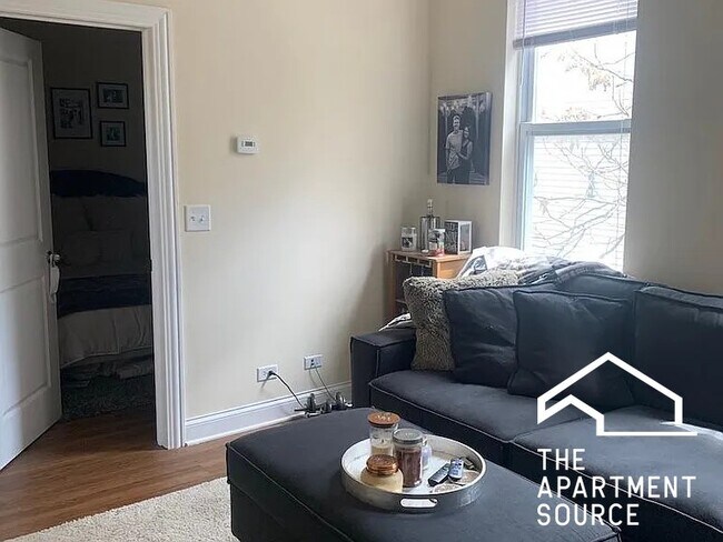 Photo - 1738 W Huron St Unit R2