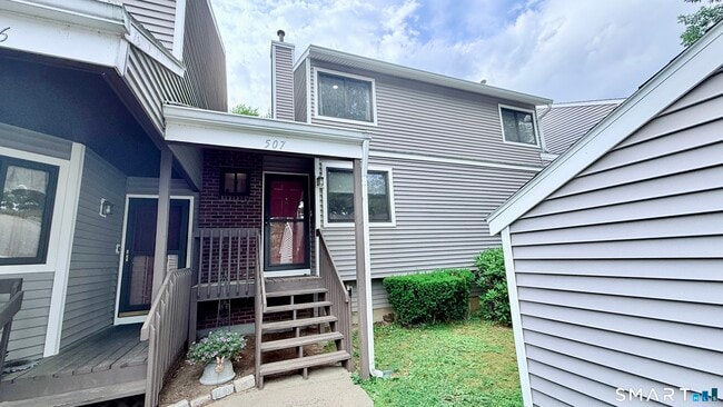 Building Photo - 507 Mill Pond Dr Unit 507