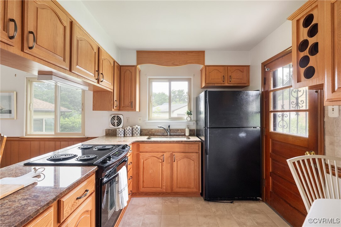 Photo - 5701 Larrymore Rd