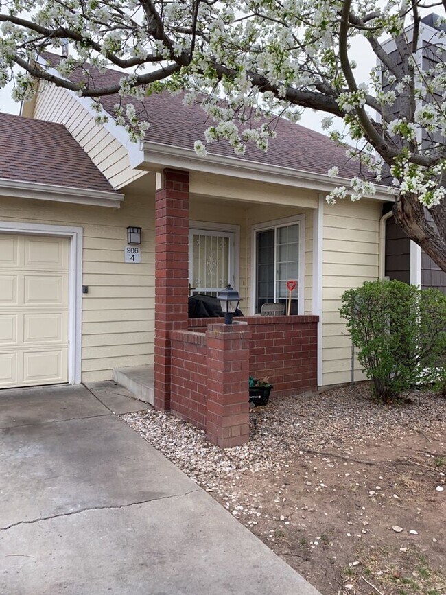Photo - 906 Richmond Dr Unit 4