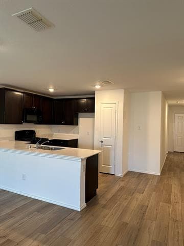 5705 Manarchos Ln