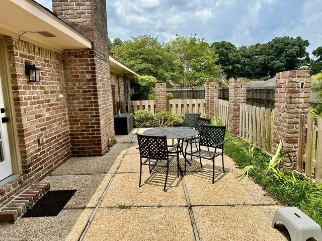 Photo - 503 Highland Woods Dr W