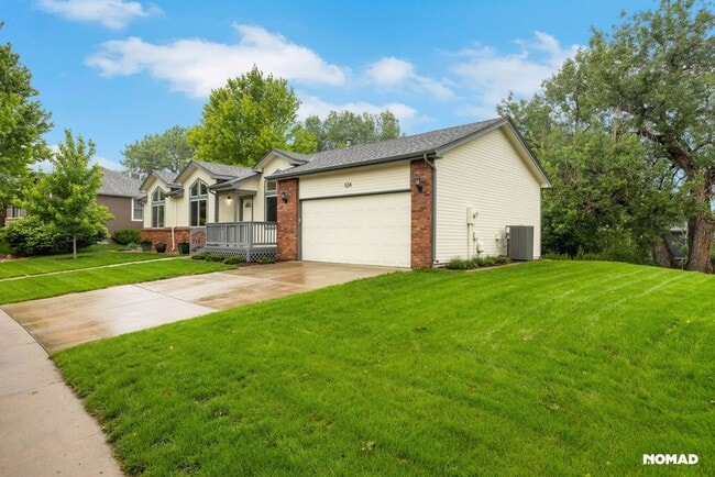 4BR House in Longmont - 4BR  House in Longmont