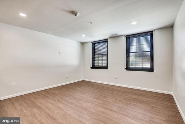 Photo - 210 E Boscawen St Unit 203