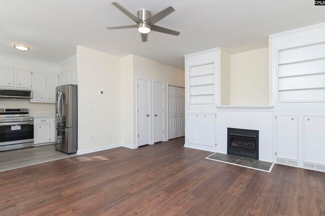 Photo - 109 Hutto Hill