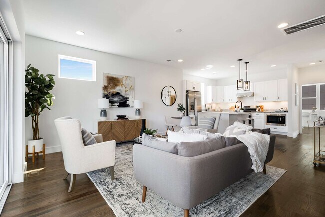 Photo - 1806 Lischey Ave