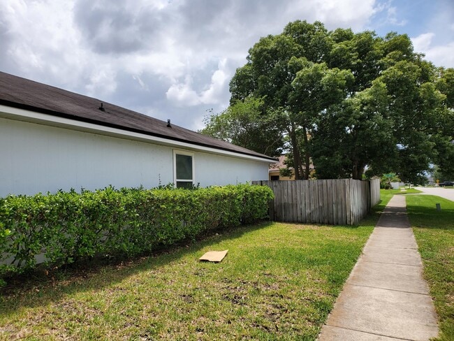 Photo - 3432 International Village Dr W