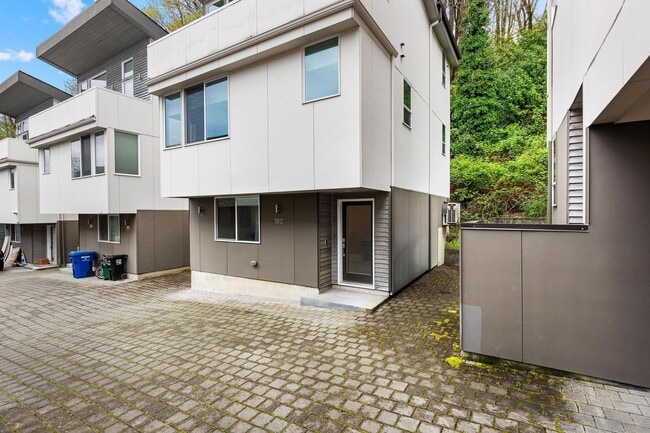Photo - Stand-Alone Modern Home with Elliott Bay Views