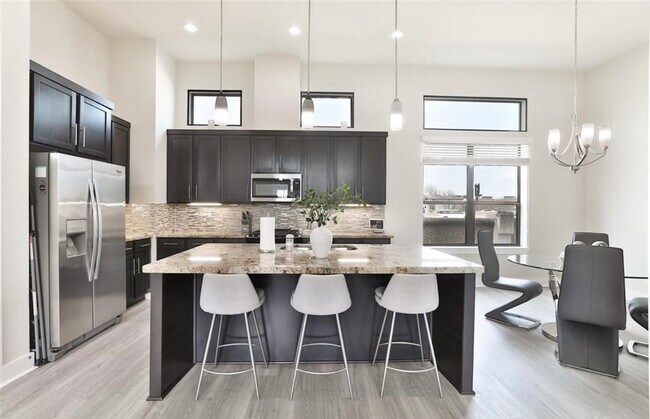 Photo - 4104 Marina St