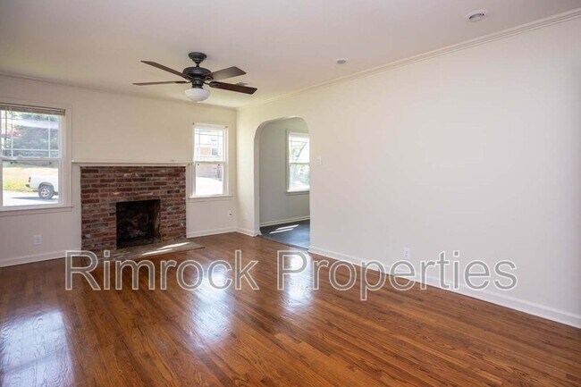 Photo - 2500 Durwood Rd