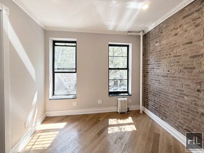 Photo - E 5TH ST. Unit 4D