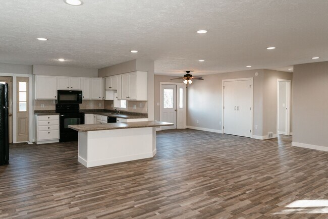 Photo - Marshall Commons 1005 Unit 02