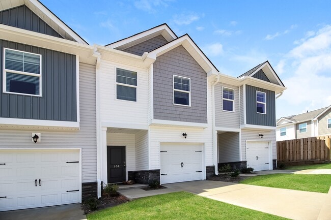 Photo - 102 Norse Crk Dr