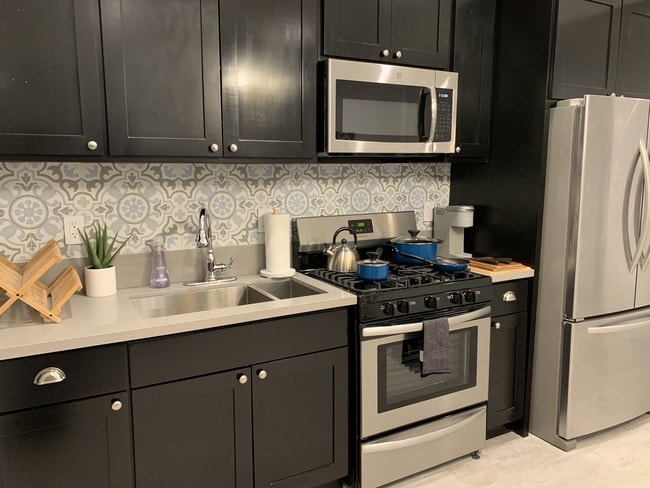 Photo - 539 N Spaulding Ave