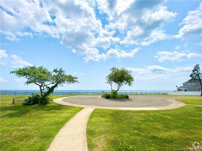 Building Photo - 208 Point Beach Dr Unit 1C Rental