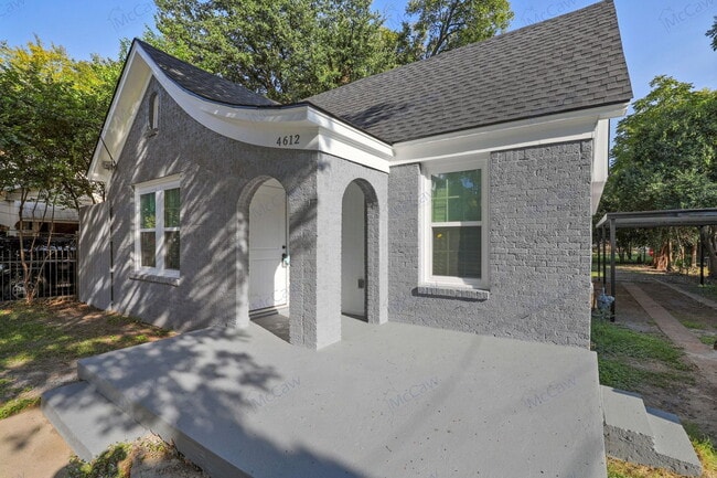 4612 Capitol Ave