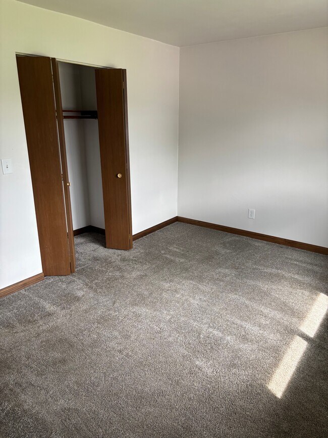 Photo - Mosinee Apartments