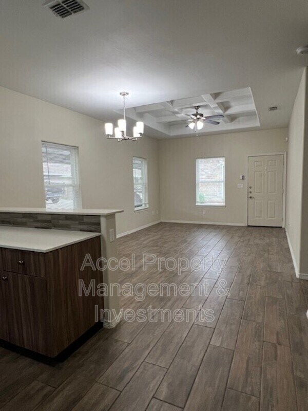 Photo - 3905 Hawthorne Ave Unit 4