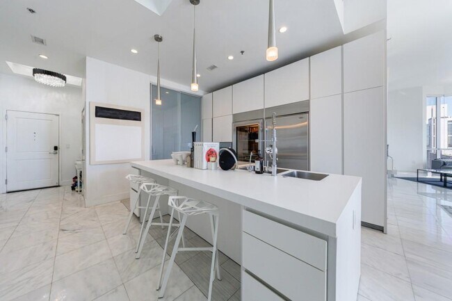 Photo - 285 Centennial Olympic Park Dr NW Unidad PH2-7