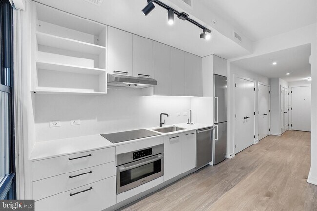 Photo - 1625 Eckington Pl NE Unit 413