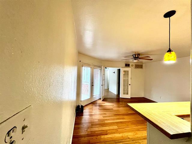 Photo - 9839 Walnut St Unit 305