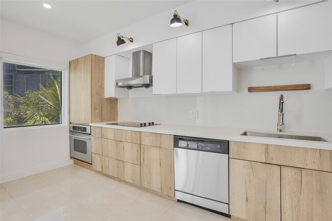 Photo - 1528 Brickell Ave Unidad 211