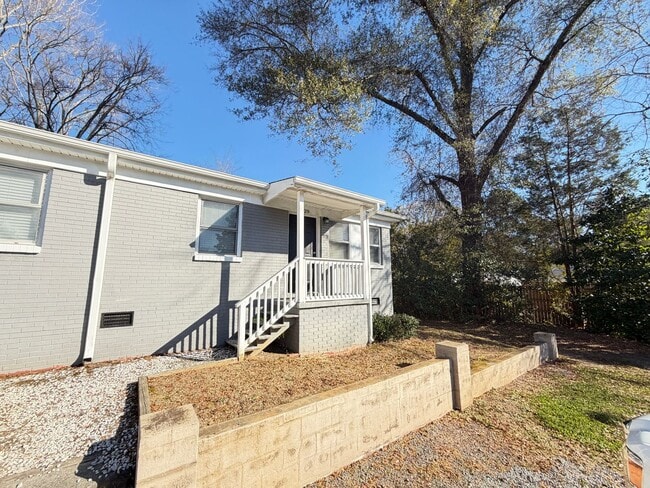 Photo - 2Bed/1Ba Duplex close to Downtown Concord Fully Renovated with Laundry Room on Site